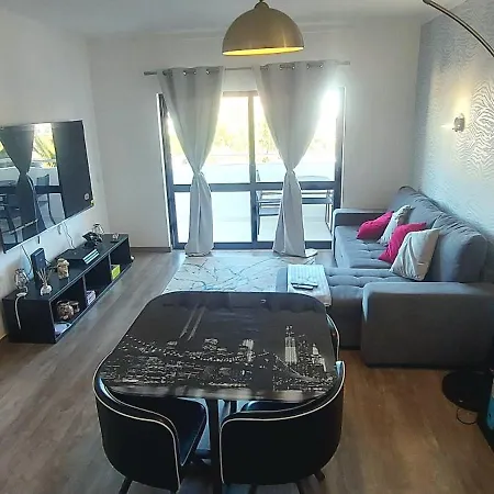 Spot Com Piscinas Exteriores E Interior! * Albufeira