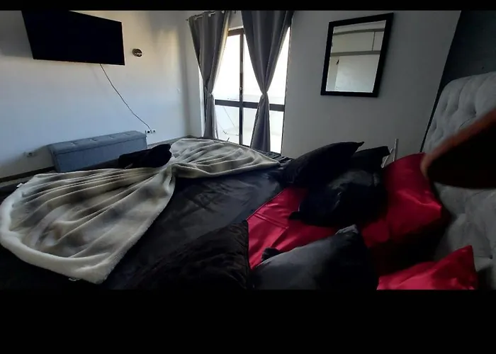 Spot Com Piscinas Exteriores E Interior! Apartman *